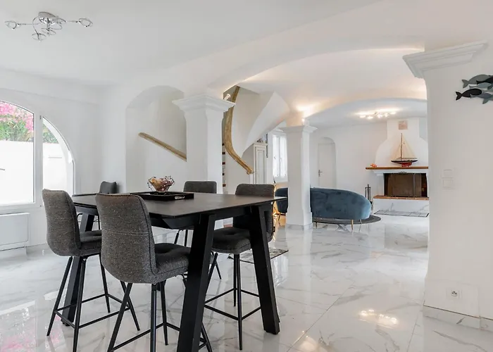 Lovely In Saint-maxime With Wifi Semesterbostad *