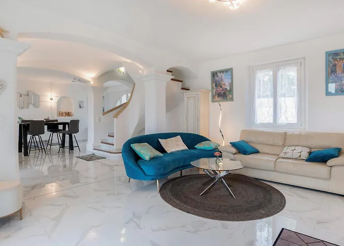 Semesterbostad Lovely In Saint-maxime With Wifi Sainte-Maxime