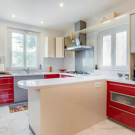 Holiday home Lovely In Saint-maxime With Wifi *