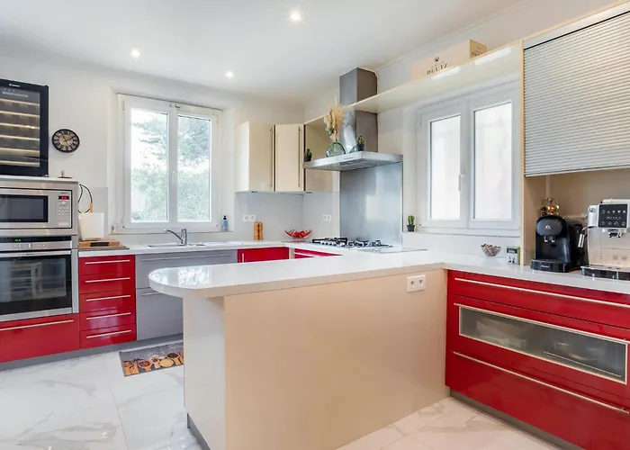 펜션 Lovely In Saint-maxime With Wifi *