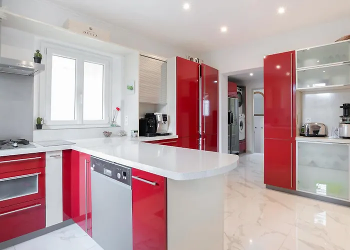 펜션 Lovely In Saint-maxime With Wifi