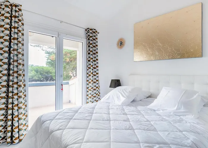 Semesterbostad Lovely In Saint-maxime With Wifi