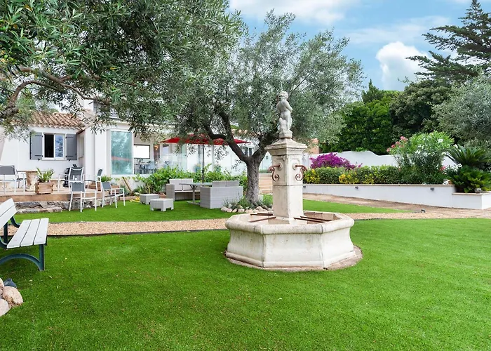 Semesterbostad Lovely In Saint-maxime With Wifi *